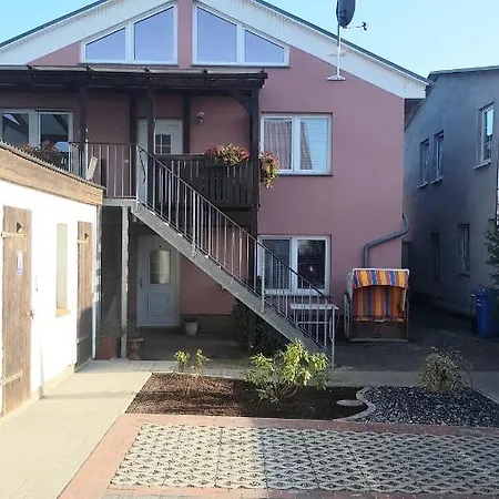 Appartmenthaus Apartamento Gingst